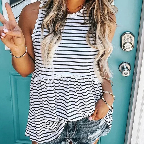 SLEEVELESS NEW WOMENS BLACK WHITE TANK SHIRT TOPS CASUAL FALL SPRING TOP SIZE M - Picture 2 of 4